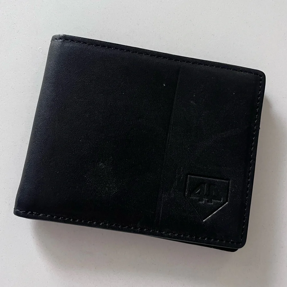 Men's 44pro Black Bifold Wallet